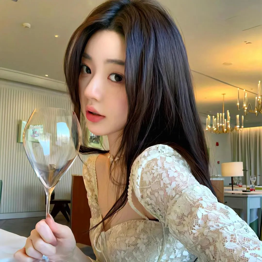 再世红装覆江山