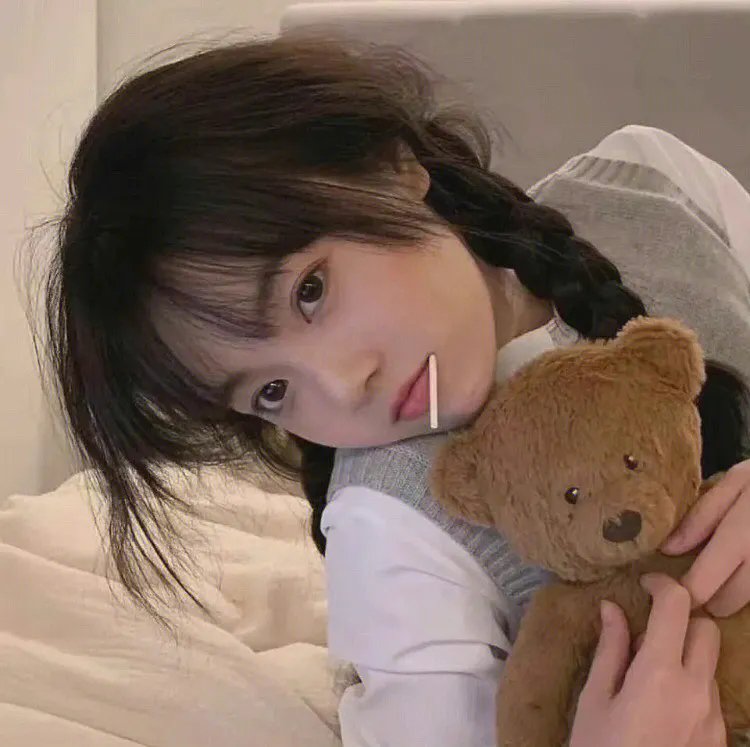 穿越有方：读心术暴君是我裙下臣